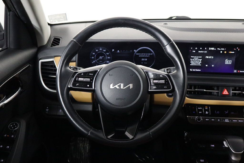 Used 2024 Kia Seltos EX FWD image 7