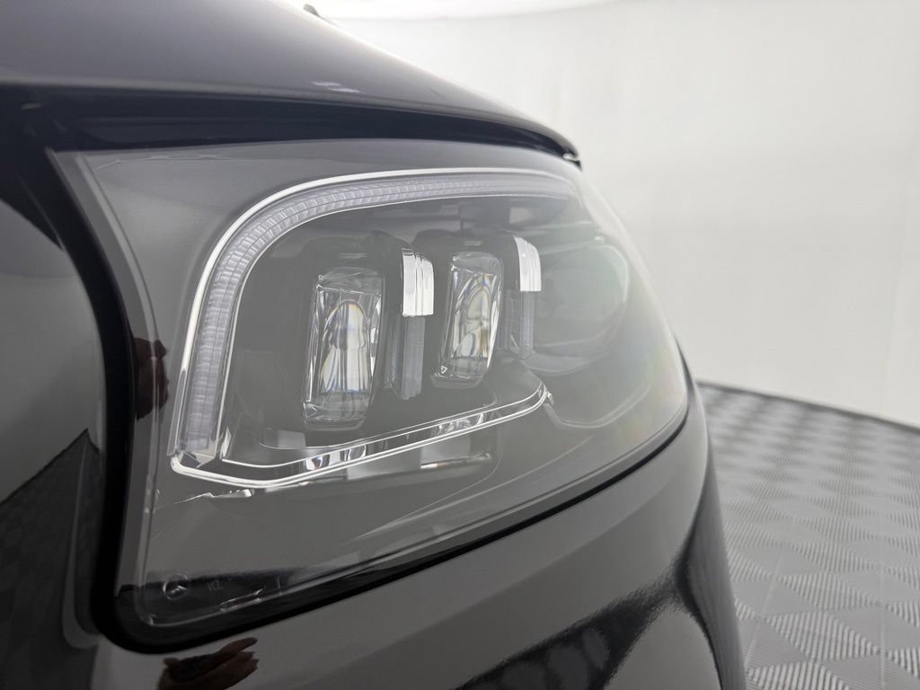 New 2026 Mercedes-Benz GLS 450 4MATIC image 3