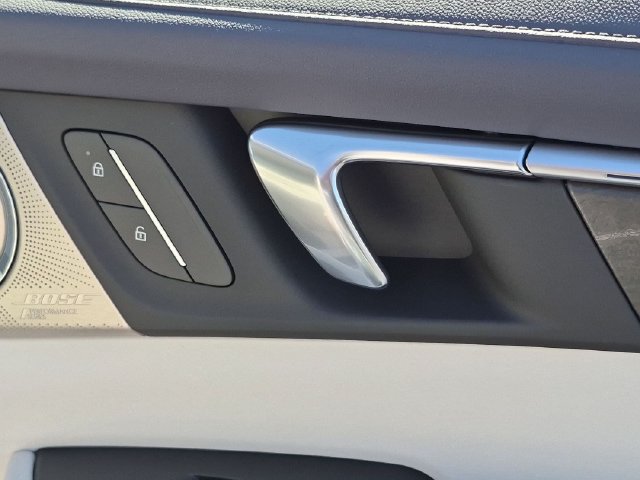 New 2027 Buick Enclave Avenir w/ LPO, Floor Liner Package FWD image 37