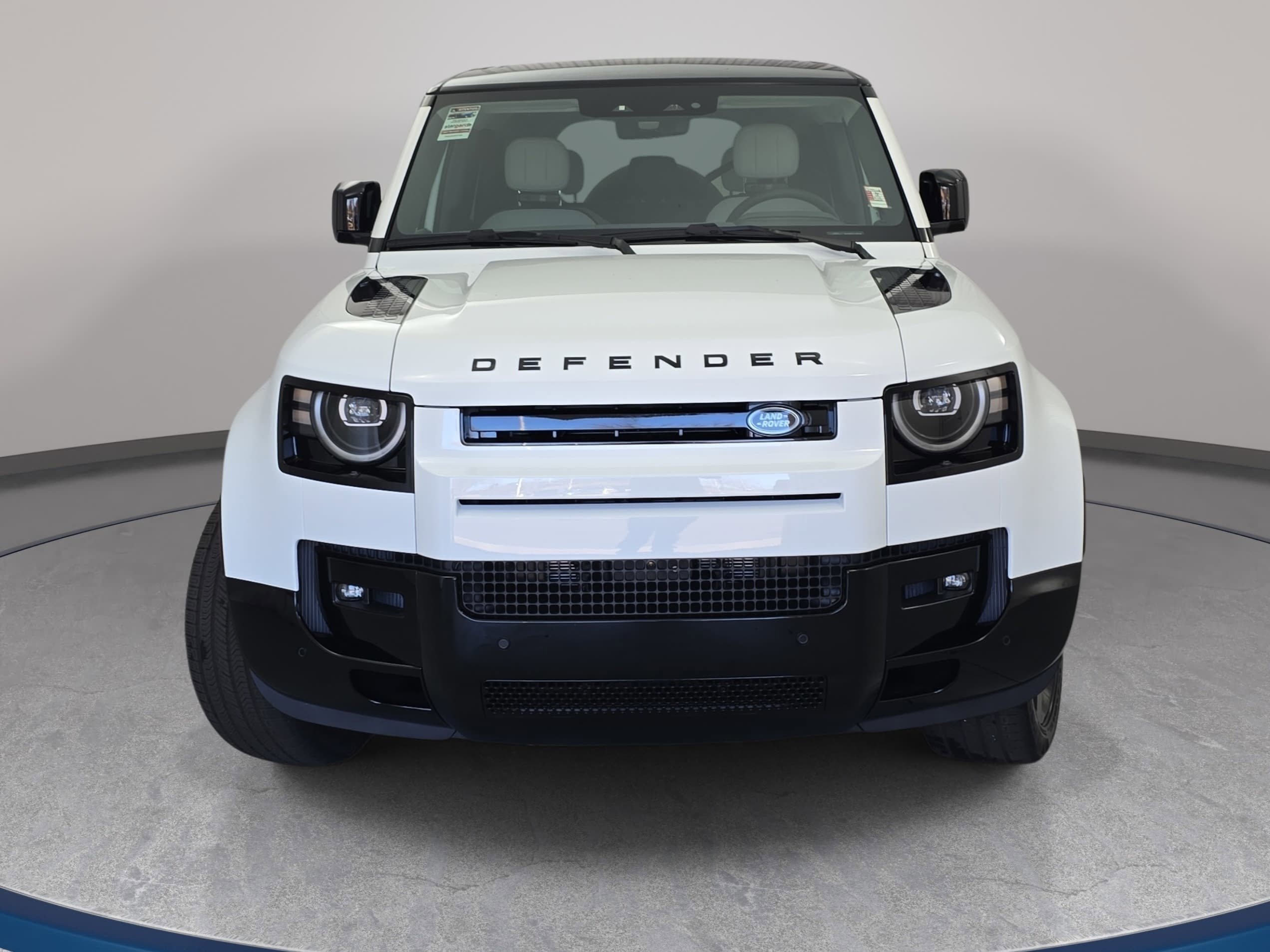 New 2026 Land Rover Defender 110 V8 AWD/4WD image 2