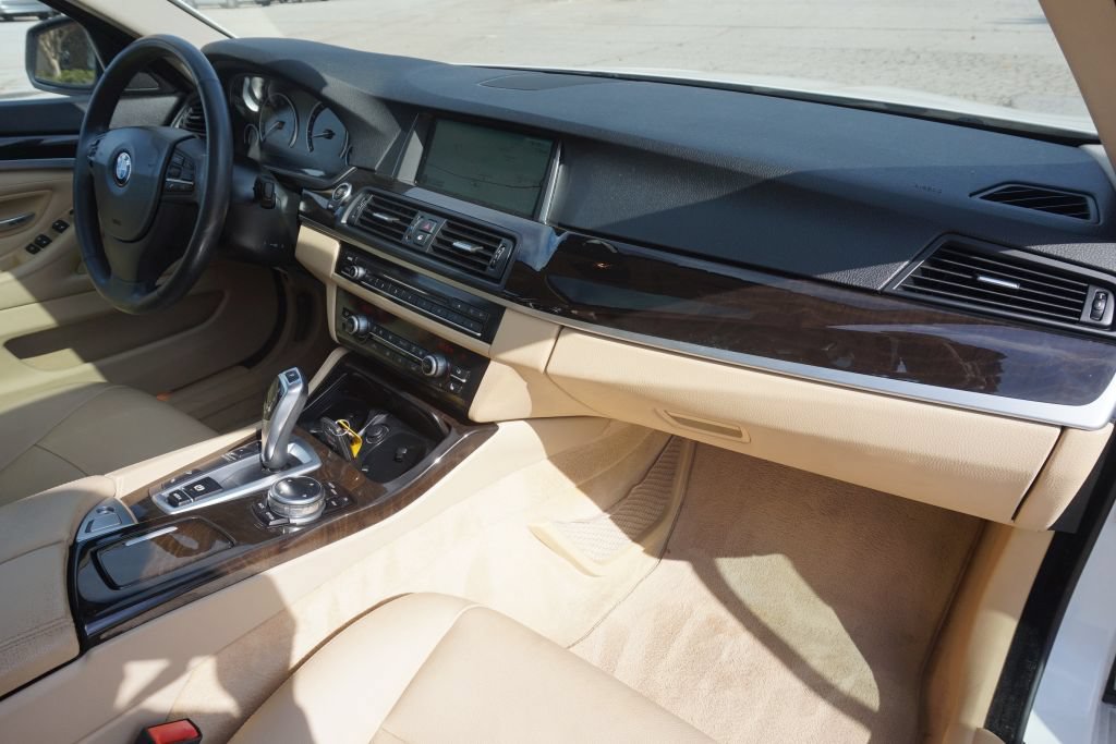 Used 2014 BMW 535i xDrive Sedan AWD/4WD image 28