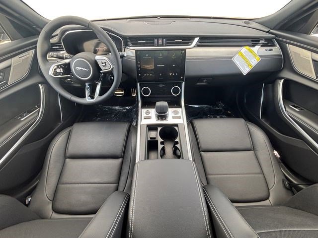 New 2024 Jaguar XF R-Dynamic SE AWD/4WD image 13