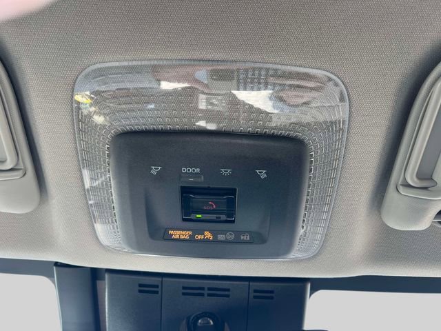 Used 2026 Toyota Prius Plug-In Hybrid image 34