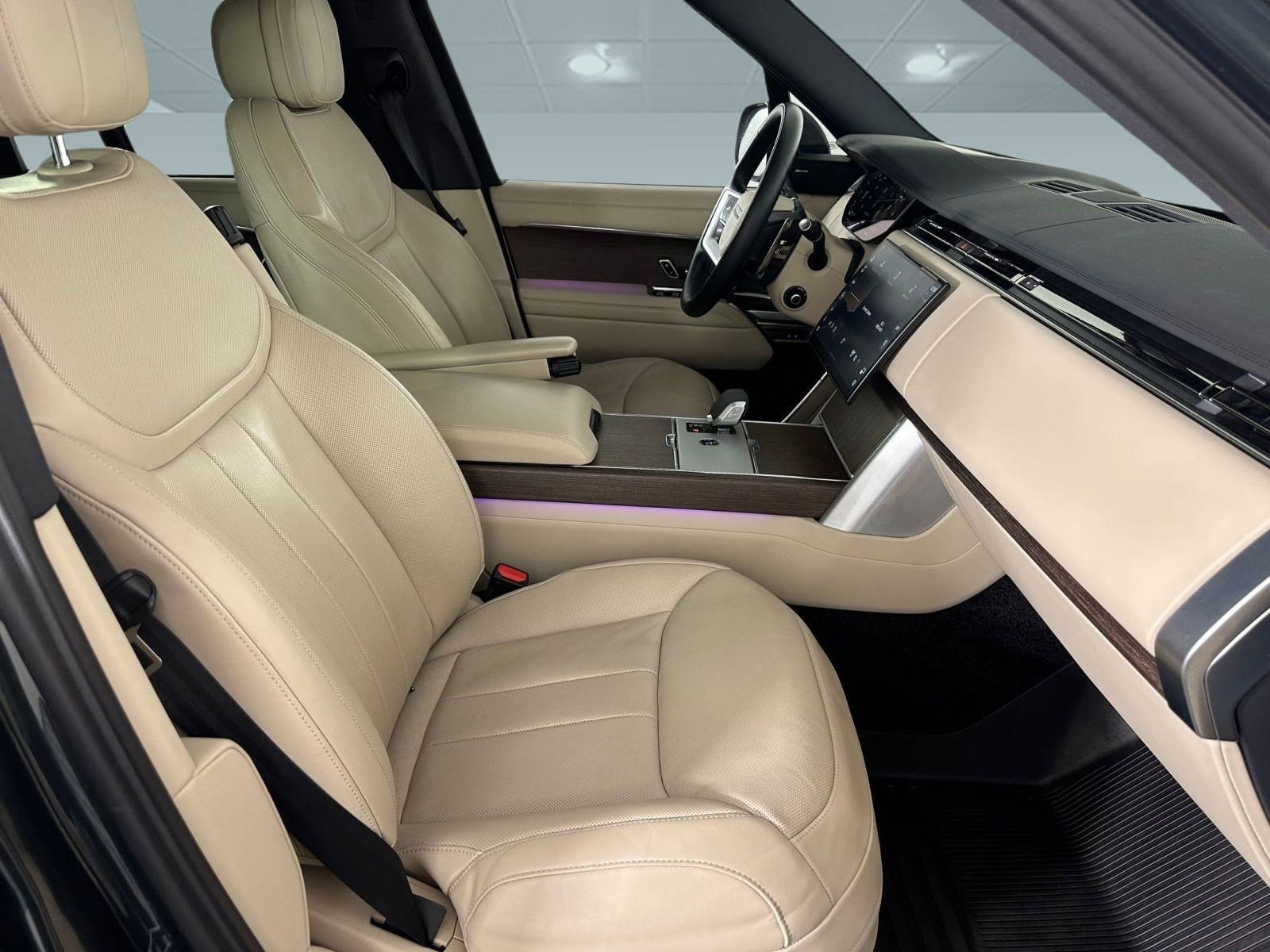 Certified 2024 Land Rover Range Rover SE AWD/4WD image 22