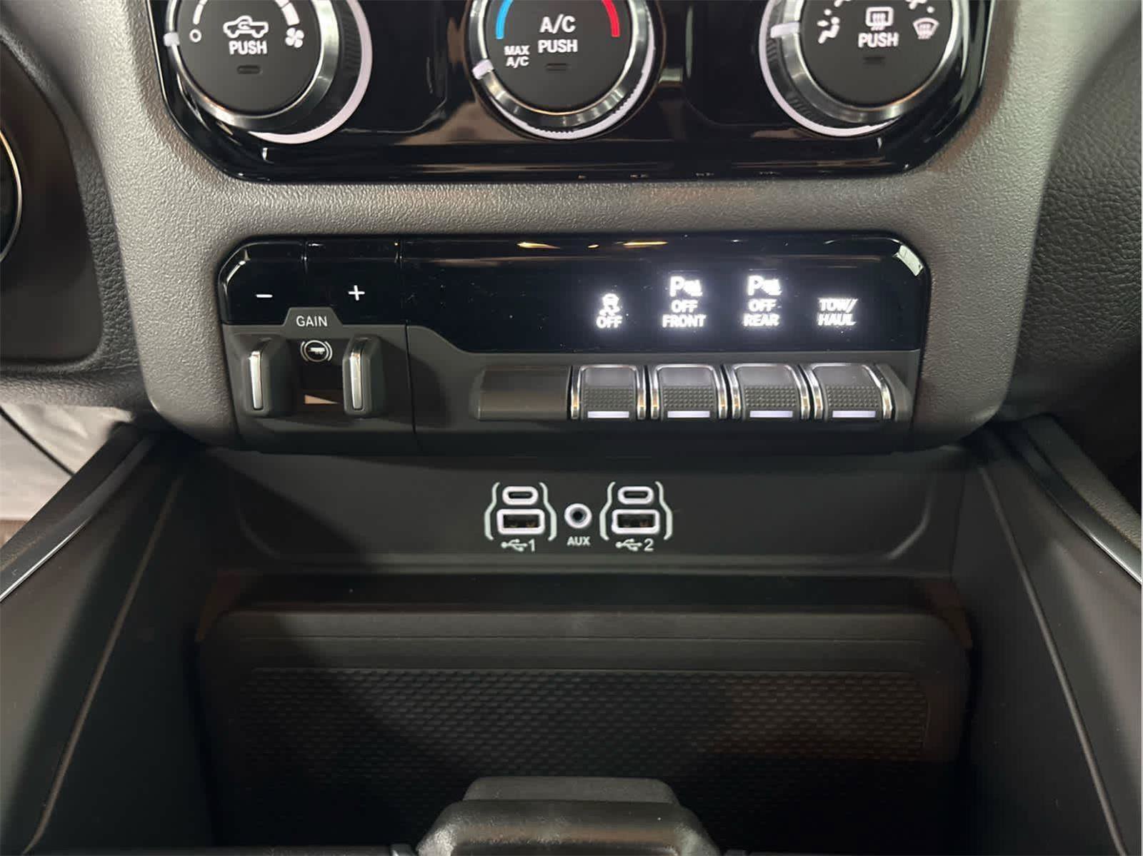New 2026 RAM 1500 Big Horn AWD/4WD image 15