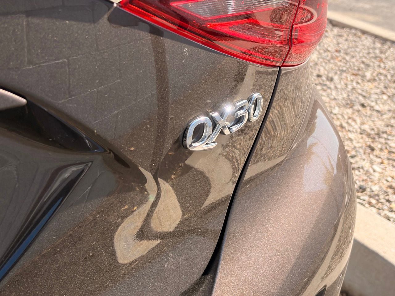 Used 2019 INFINITI QX30 w/ Cargo Package FWD image 7