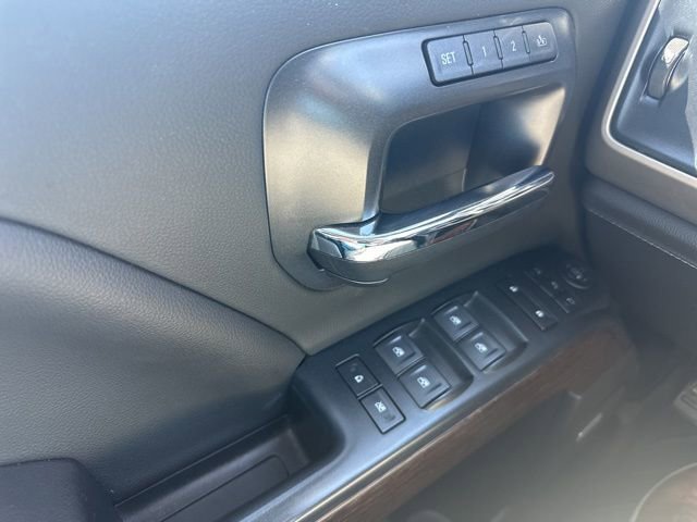 Used 2019 GMC Sierra 2500 Denali w/ Duramax Plus Package image 20