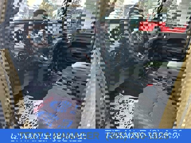 Used 2025 Jeep Wrangler Sport S w/ Convenience Group image 16