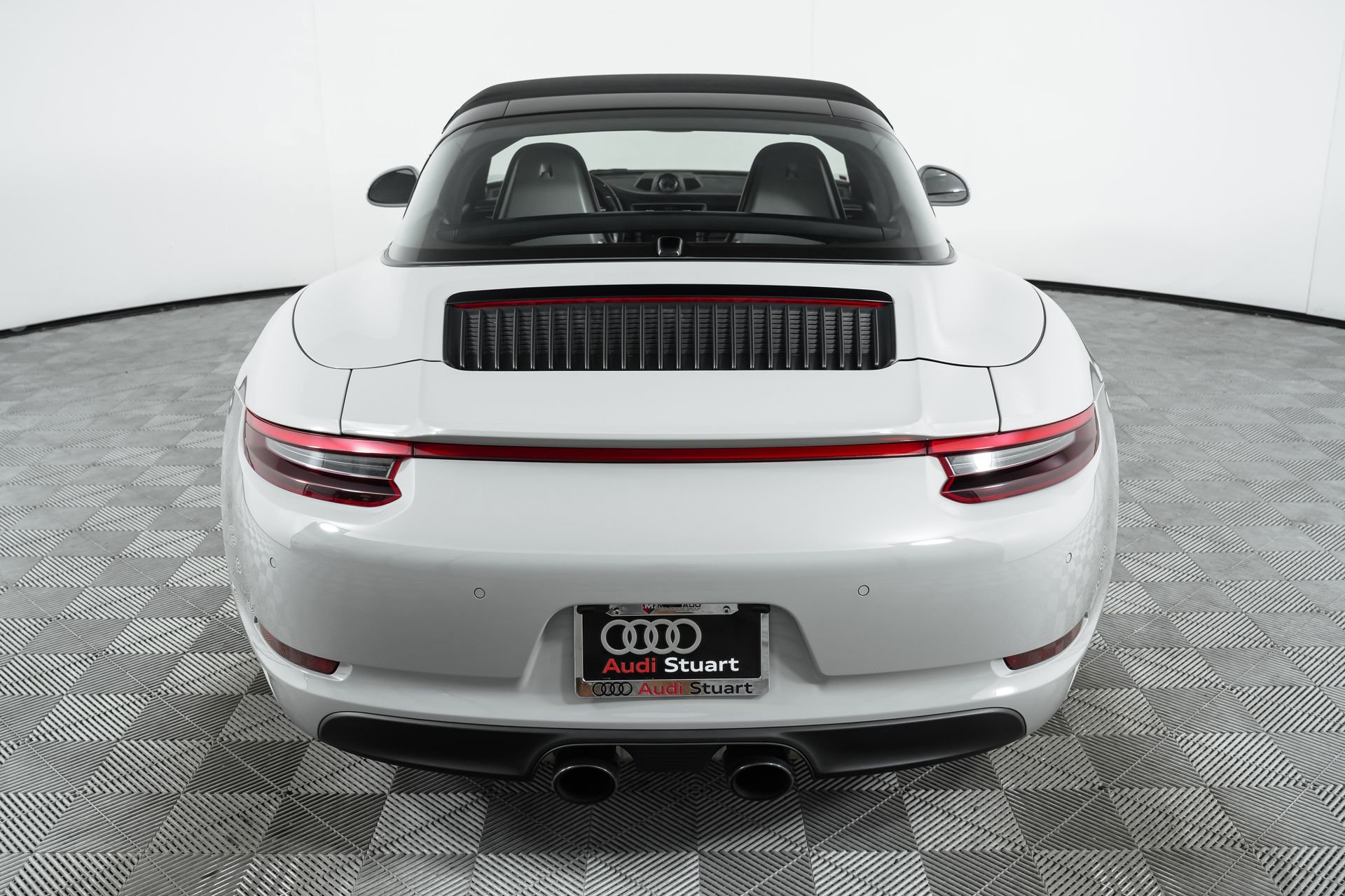 Used 2018 Porsche 911 Targa 4 GTS image 66