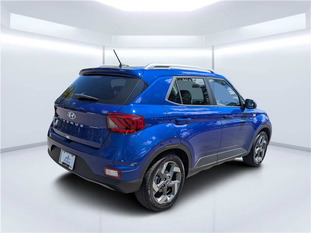 Certified 2025 Hyundai Venue SEL FWD image 3