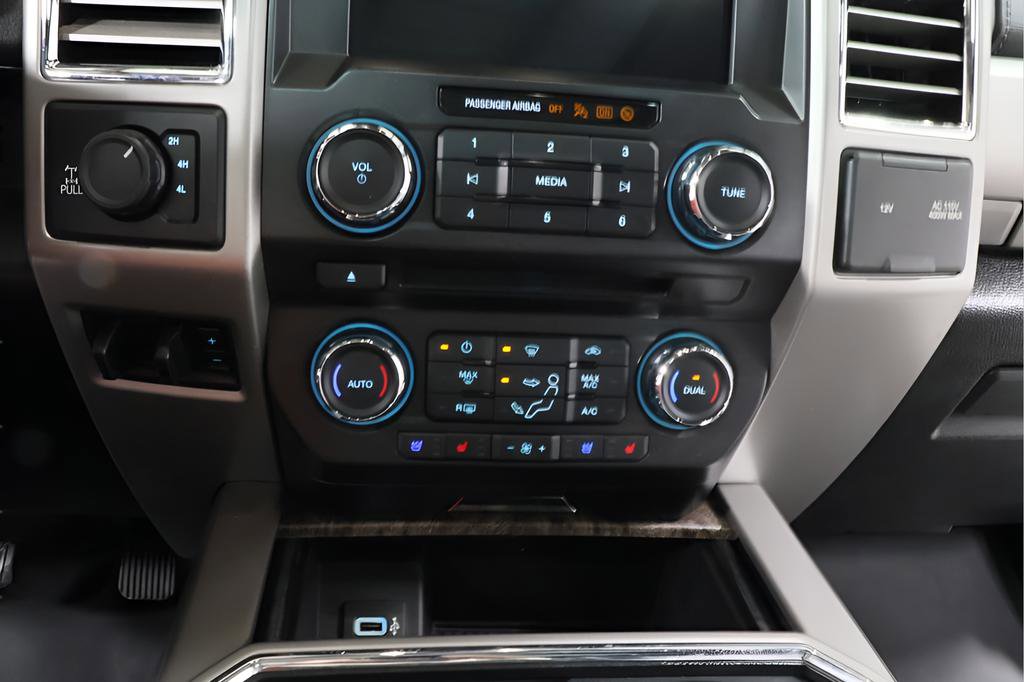 Used 2017 Ford F250 Lariat w/ Lariat Ultimate Package AWD/4WD image 11