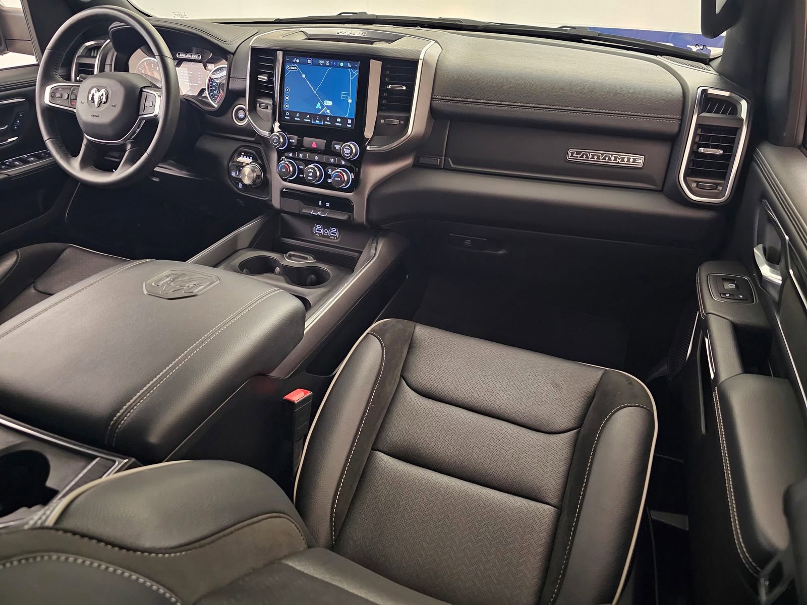 Used 2024 RAM 1500 Laramie image 15