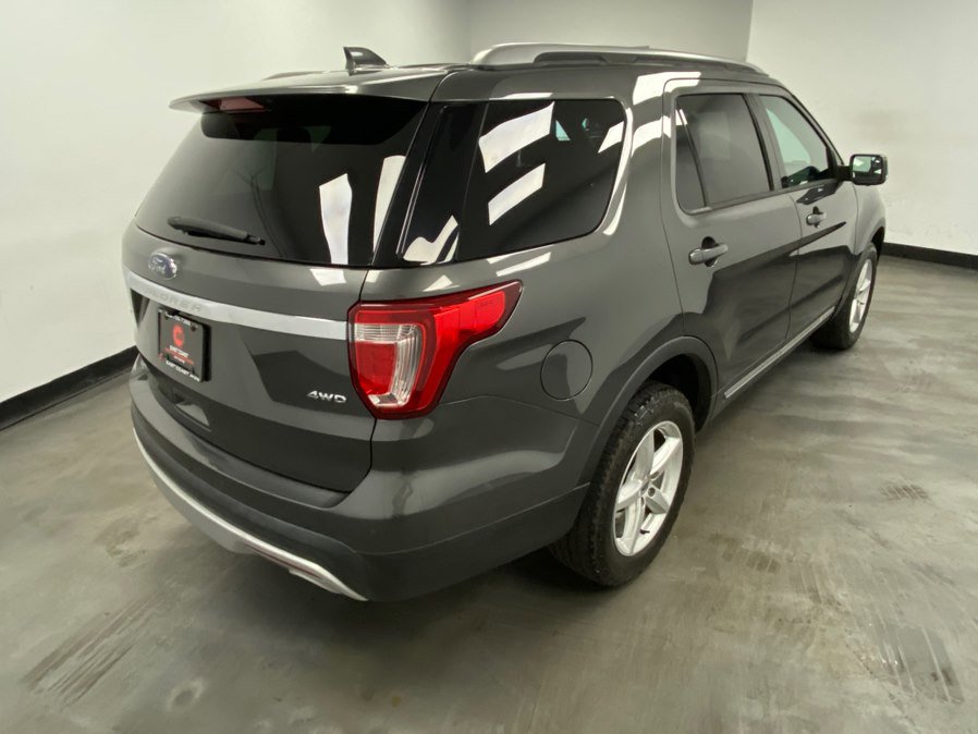 Used 2017 Ford Explorer XLT w/ Equipment Group 202A AWD/4WD image 6