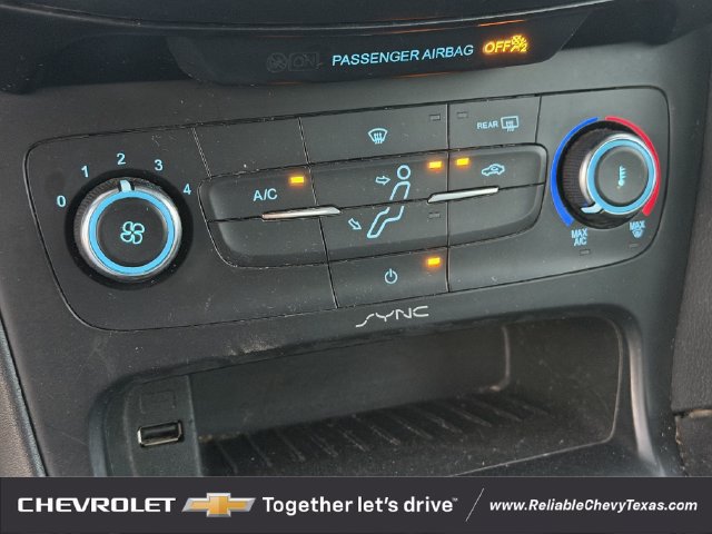 Used 2017 Ford Focus SE FWD image 19