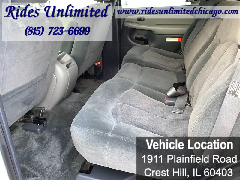 Used 2001 Chevrolet Tahoe LS w/ LS Preferred Equipment Group AWD/4WD image 31