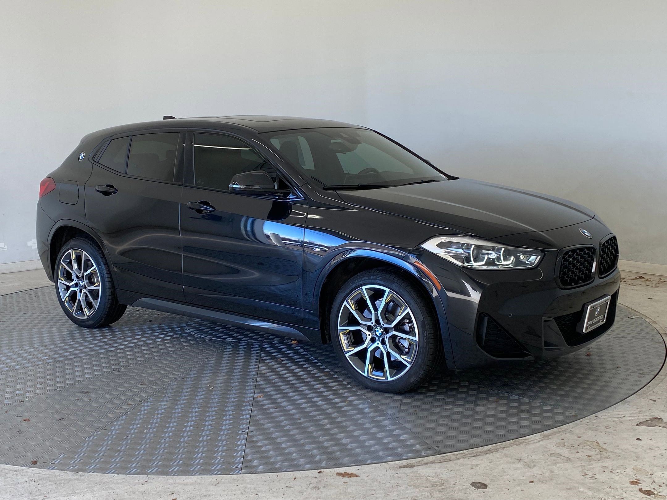 Certified 2023 BMW X2 xDrive28i w/ Edition Goldplay image 6