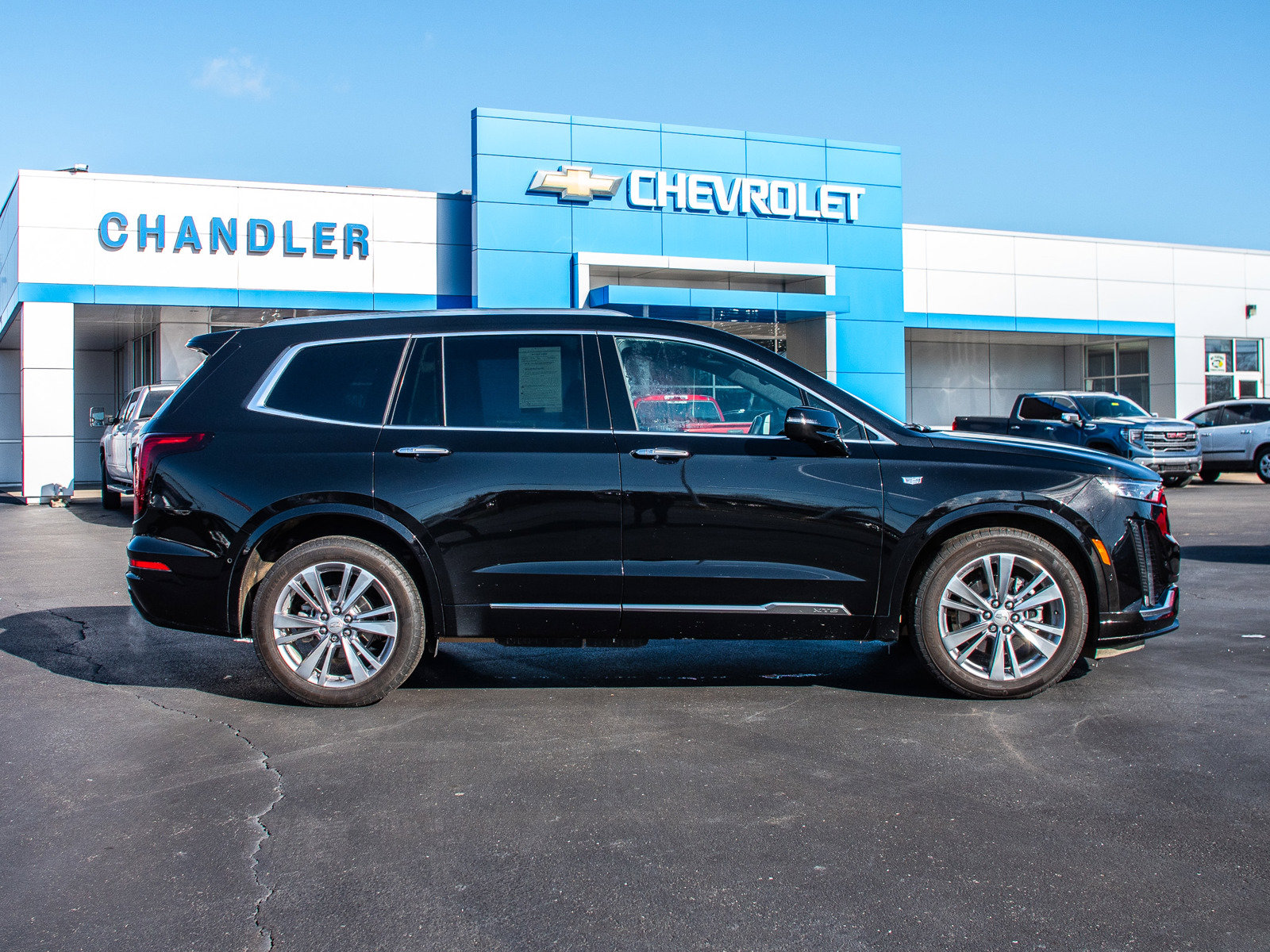 Used 2024 Cadillac XT6 Premium Luxury w/ Platinum Package AWD/4WD image 10