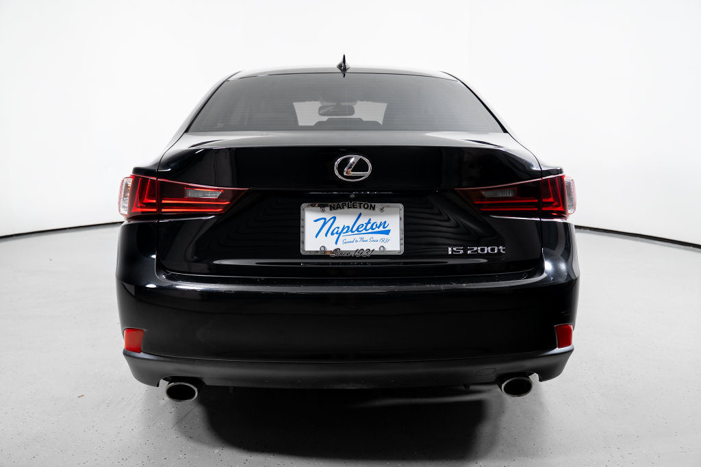 Used 2016 Lexus IS 200t RWD image 9