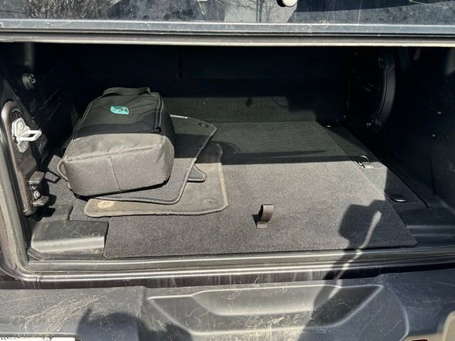 Used 2021 Jeep Wrangler Unlimited Sahara image 36