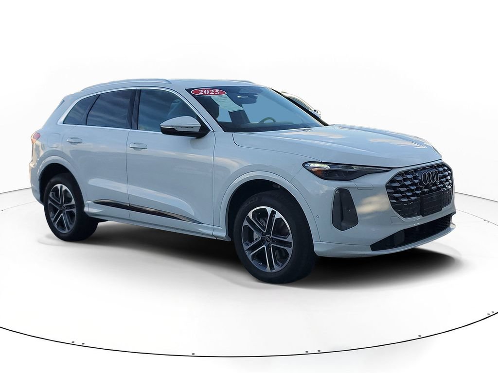 Certified 2025 Audi Q5 Premium Plus w/ Premium Plus
