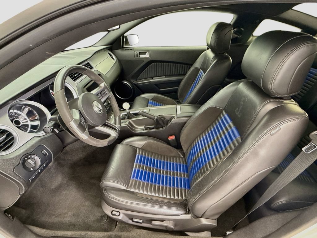 Used 2013 Ford Mustang Shelby GT500 RWD image 17
