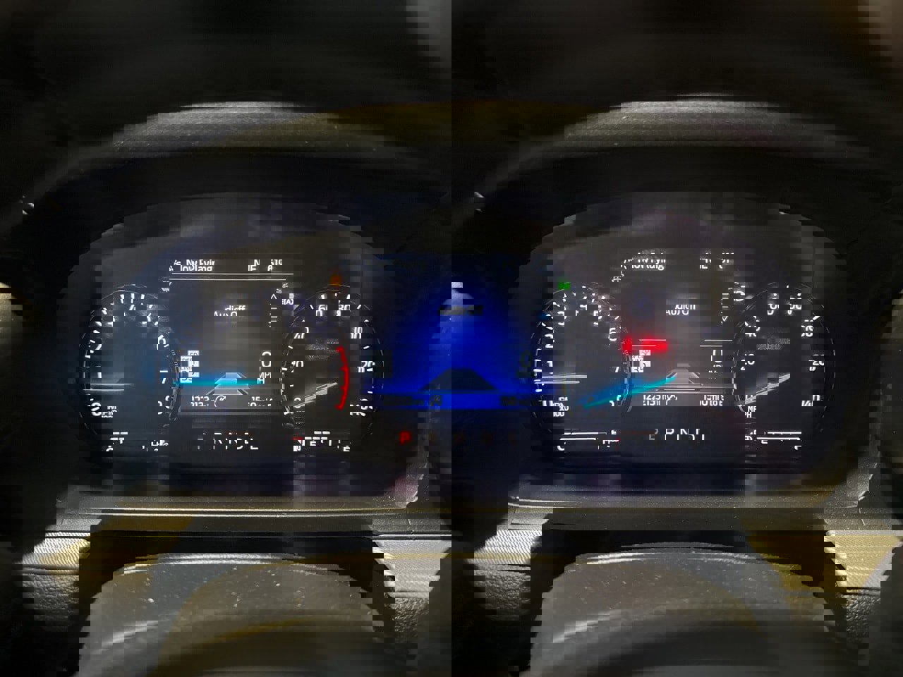 Used 2021 Ford Explorer XLT w/ Equipment Group 202A image 10