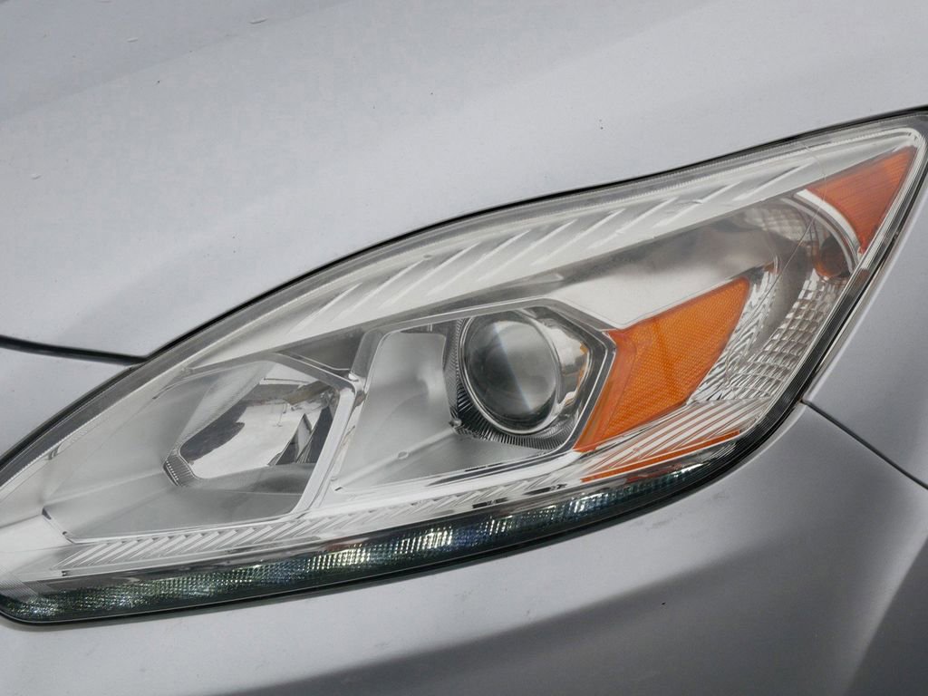 Used 2017 Ford C-MAX SE image 5