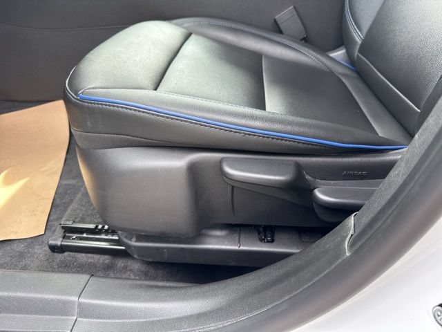 Used 2025 Buick Envista Sport Touring FWD image 11