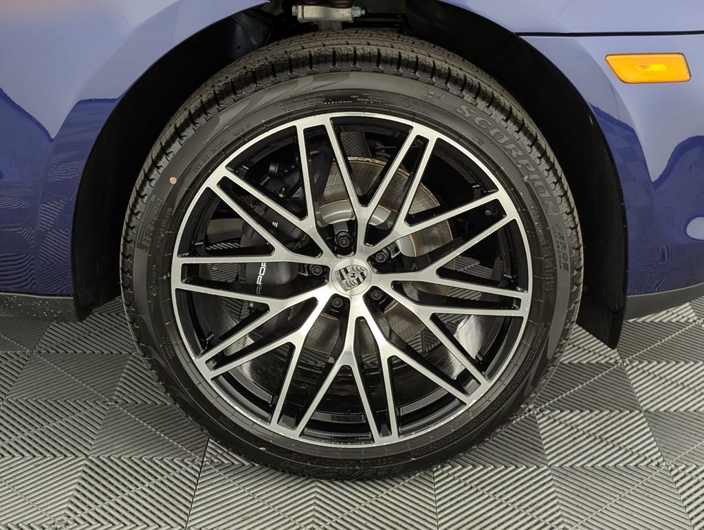New 2026 Porsche Macan Turbo image 14