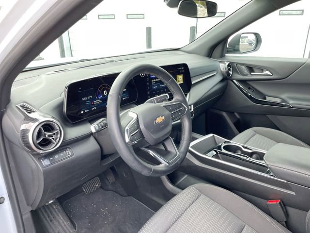 Used 2025 Chevrolet Equinox LT image 11