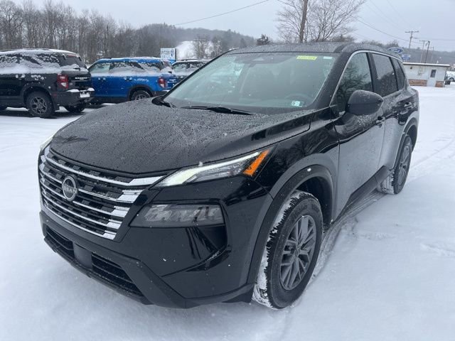 Used 2024 Nissan Rogue S image 10