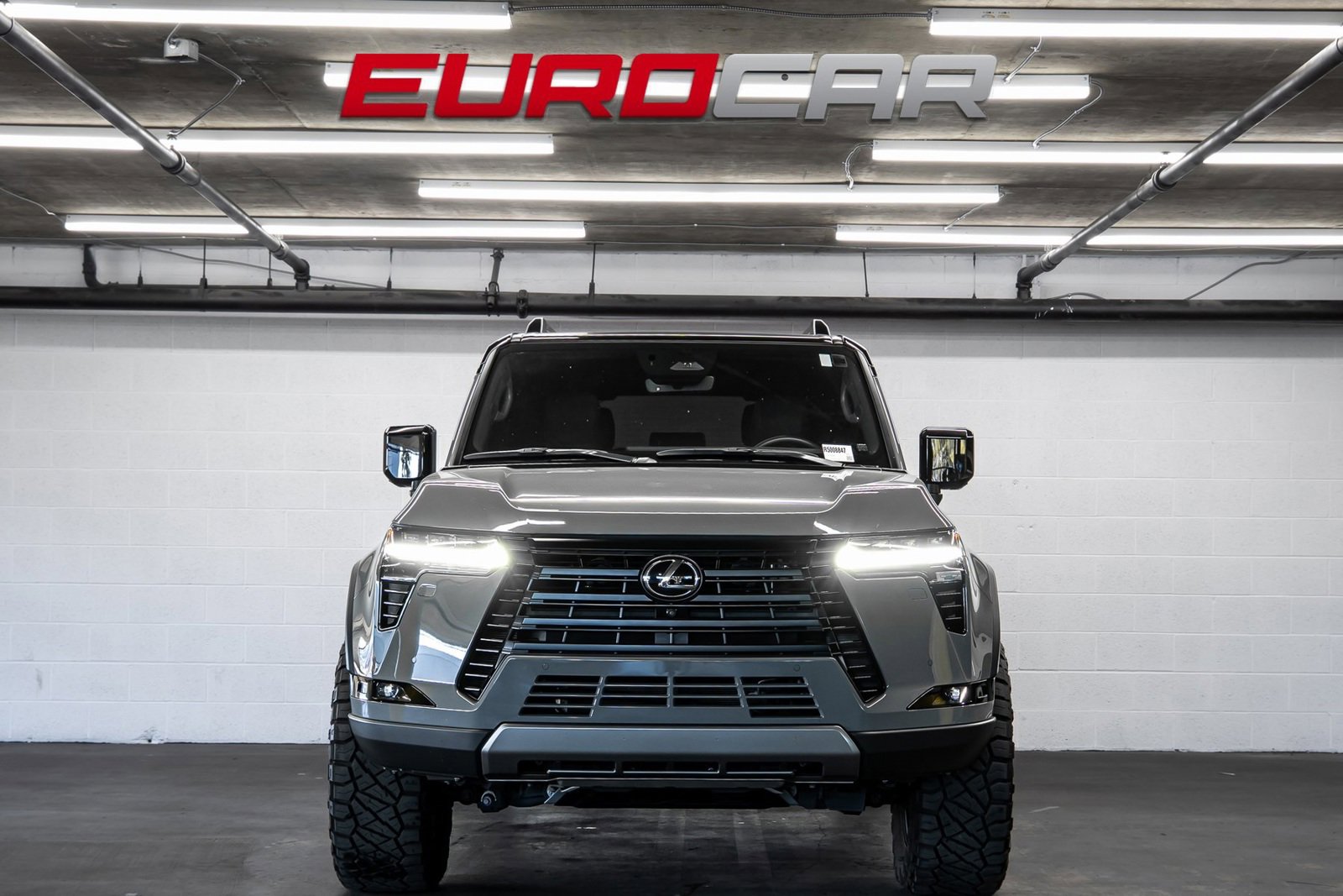 Used 2024 Lexus GX 550 image 8