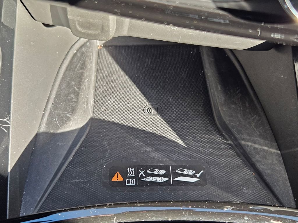 Used 2024 Chevrolet Trax RS w/ Sunroof Package image 29