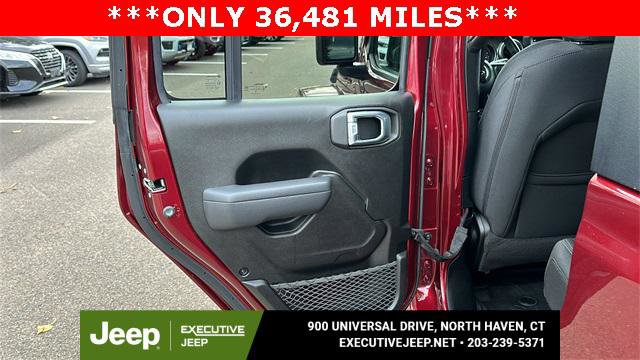 Certified 2022 Jeep Gladiator Willys image 21