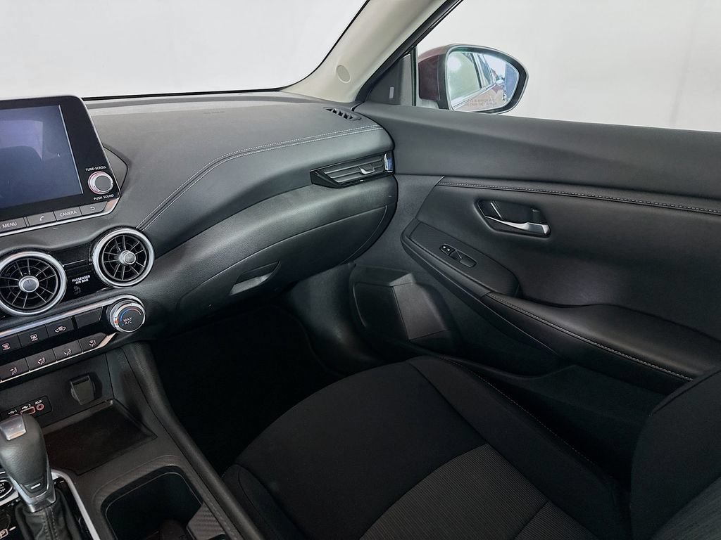 Certified 2022 Nissan Sentra SV FWD image 30