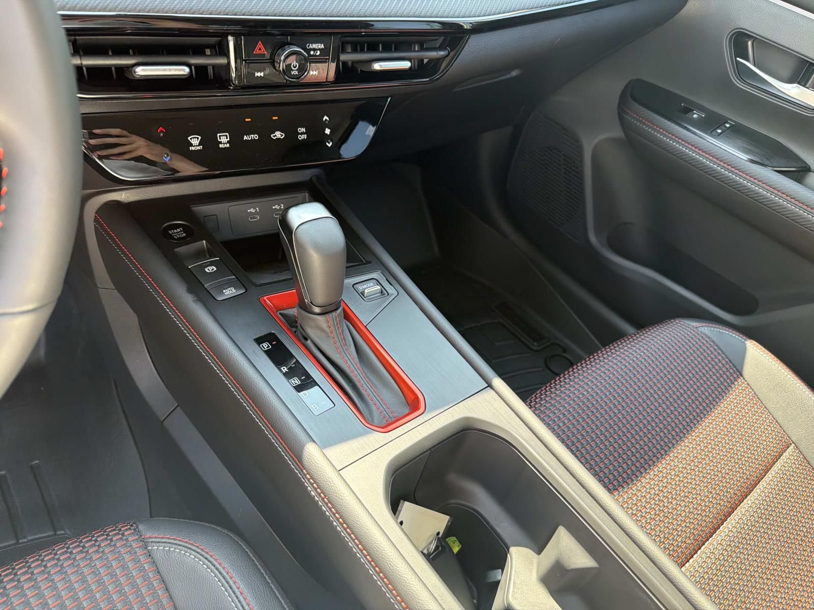 Used 2026 Nissan Kicks SR FWD image 30