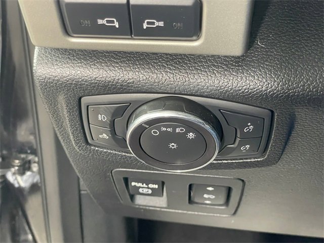 Used 2019 Ford F150 Lariat image 16