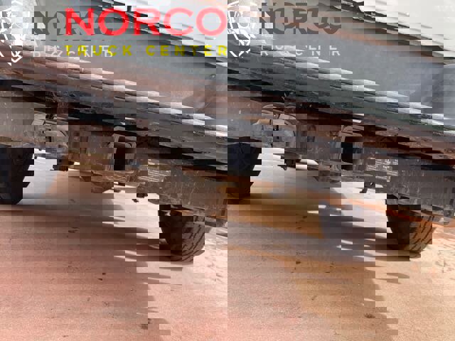 Used 2018 Chevrolet Express 3500 Extended w/ Driver Convenience Package image 8