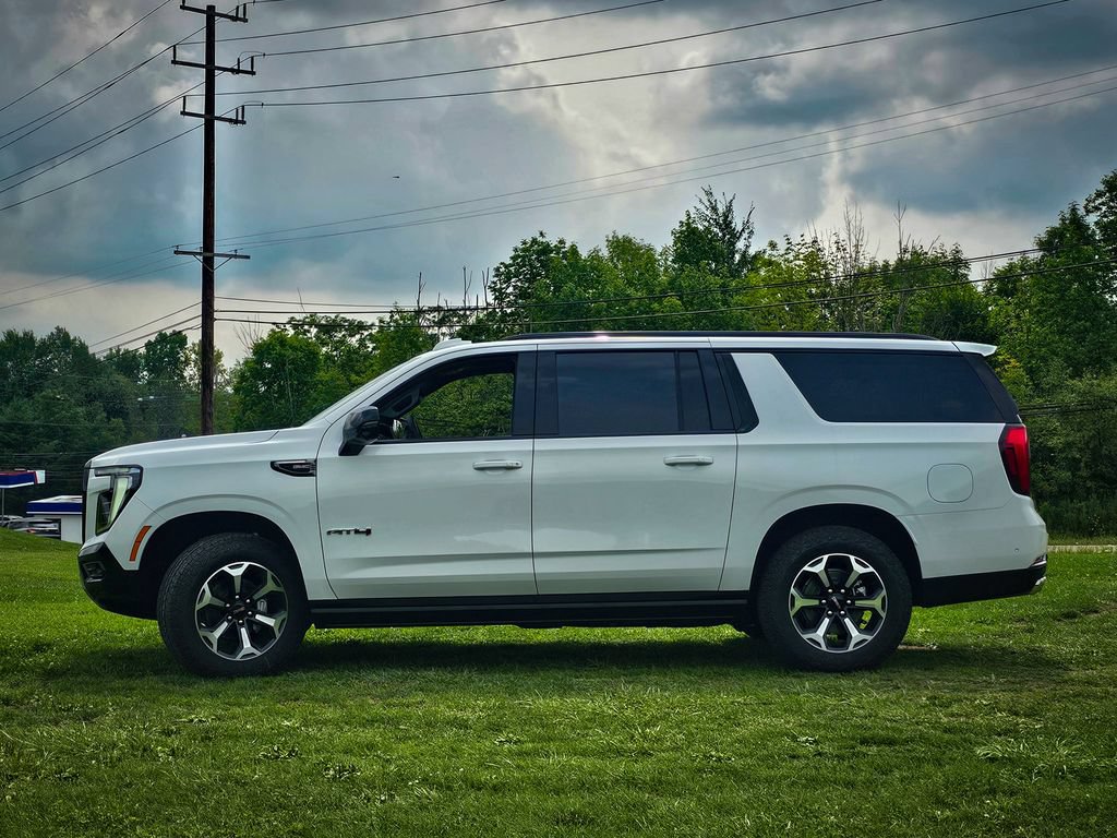 New 2026 GMC Yukon XL AT4 w/ AT4 Premium Plus Package AWD/4WD image 6
