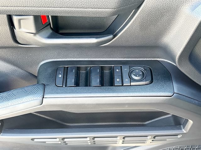Used 2025 Toyota 4Runner SR5 RWD image 18