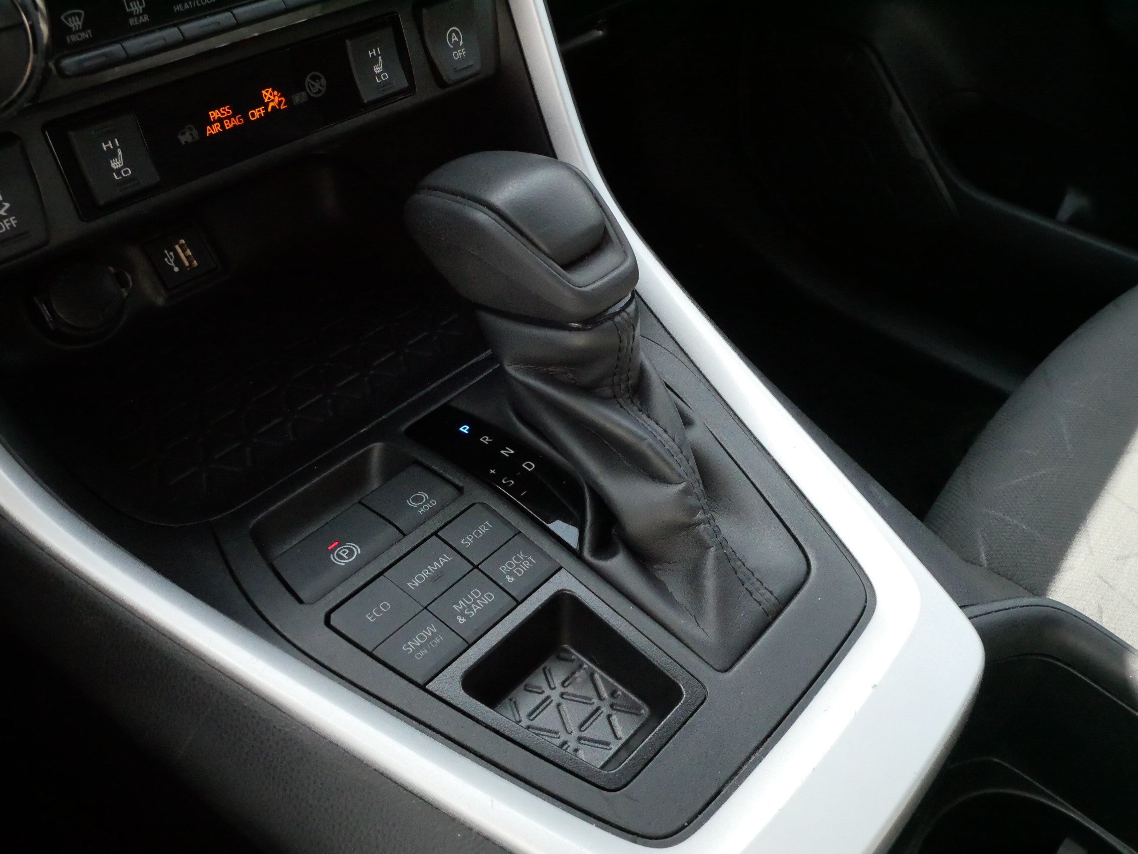 Certified 2024 Toyota RAV4 XLE w/ Weather Package AWD/4WD image 24