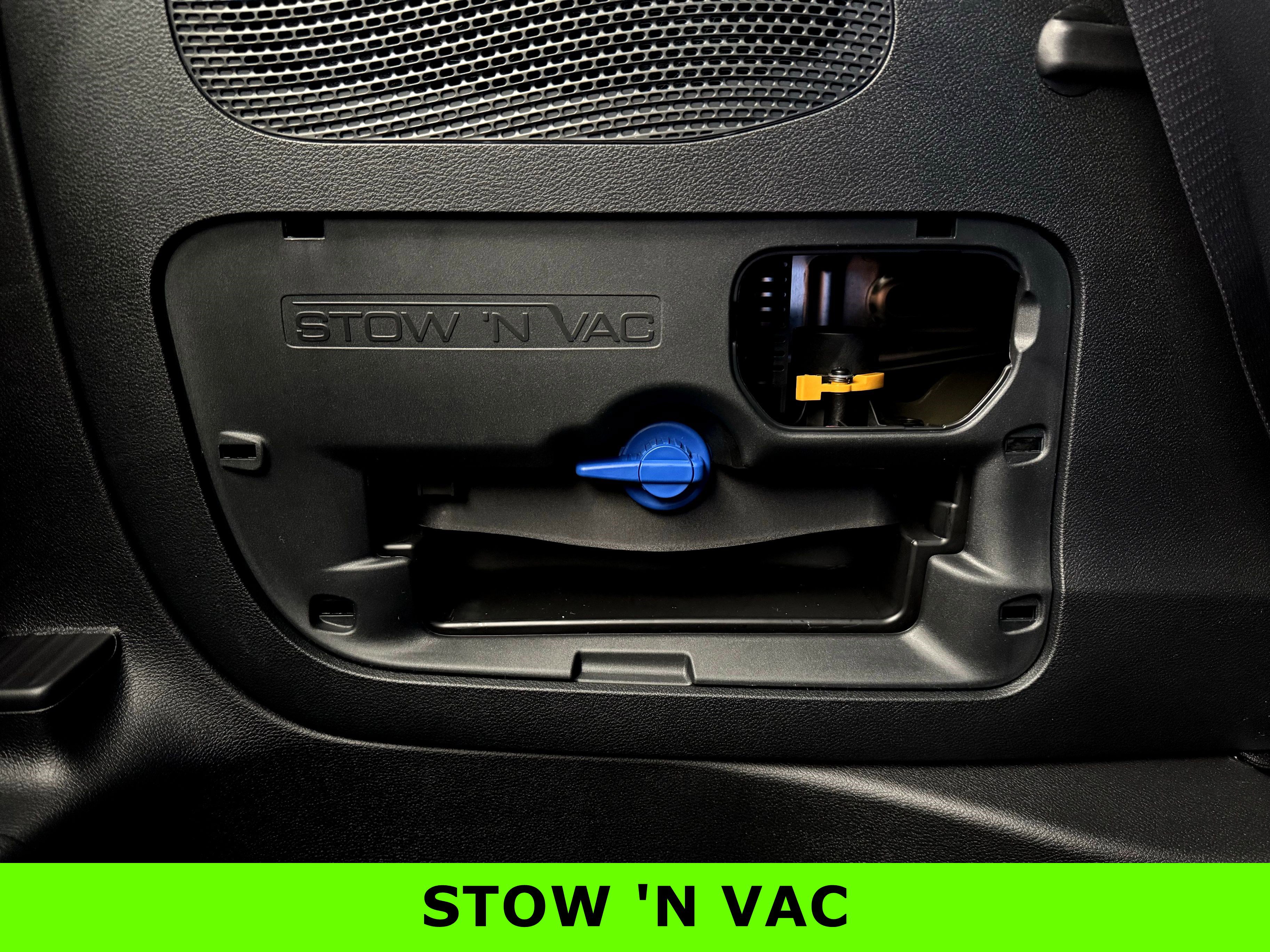 New 2026 Chrysler Pacifica Limited image 42