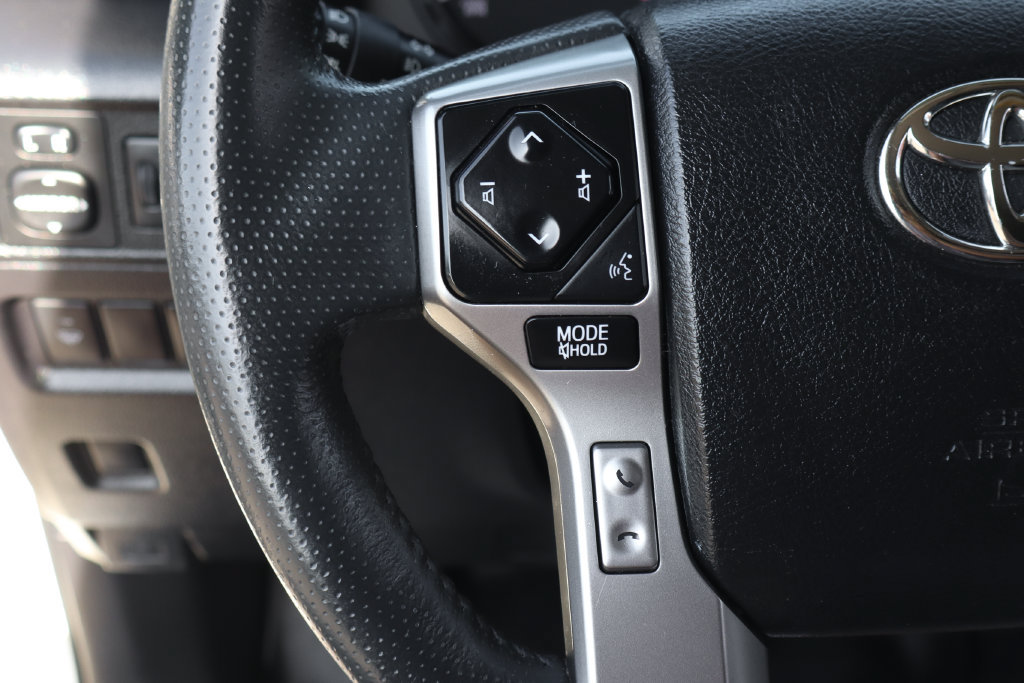 Used 2021 Toyota 4Runner SR5 AWD/4WD image 22