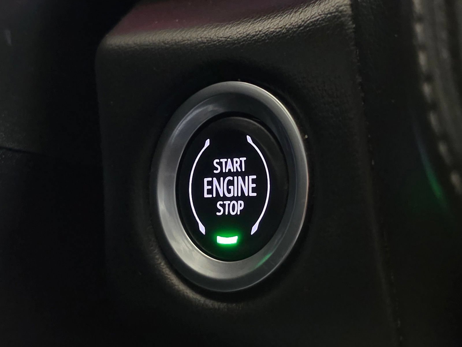 Used 2023 Chevrolet Suburban LS RWD image 31