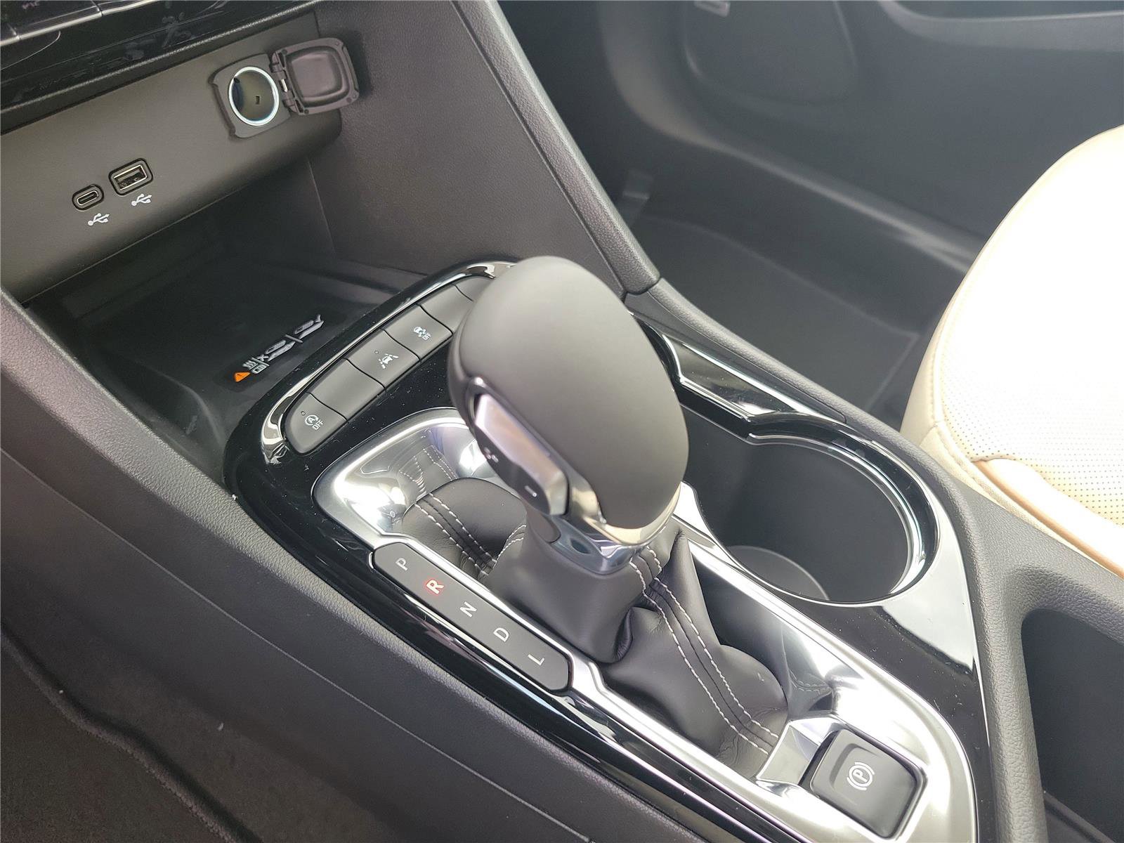 New 2026 Buick Encore GX Avenir w/ Avenir Technology Package image 29