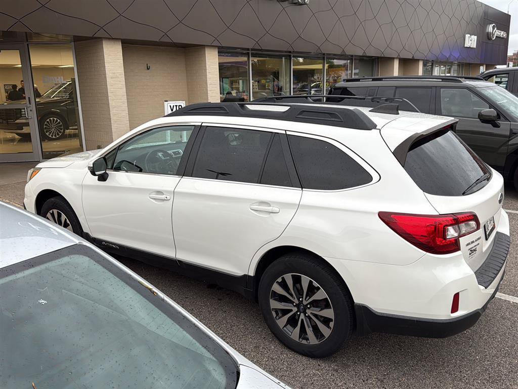 Used 2017 Subaru Outback 2.5i Limited w/ Popular Package #5 AWD/4WD image 13