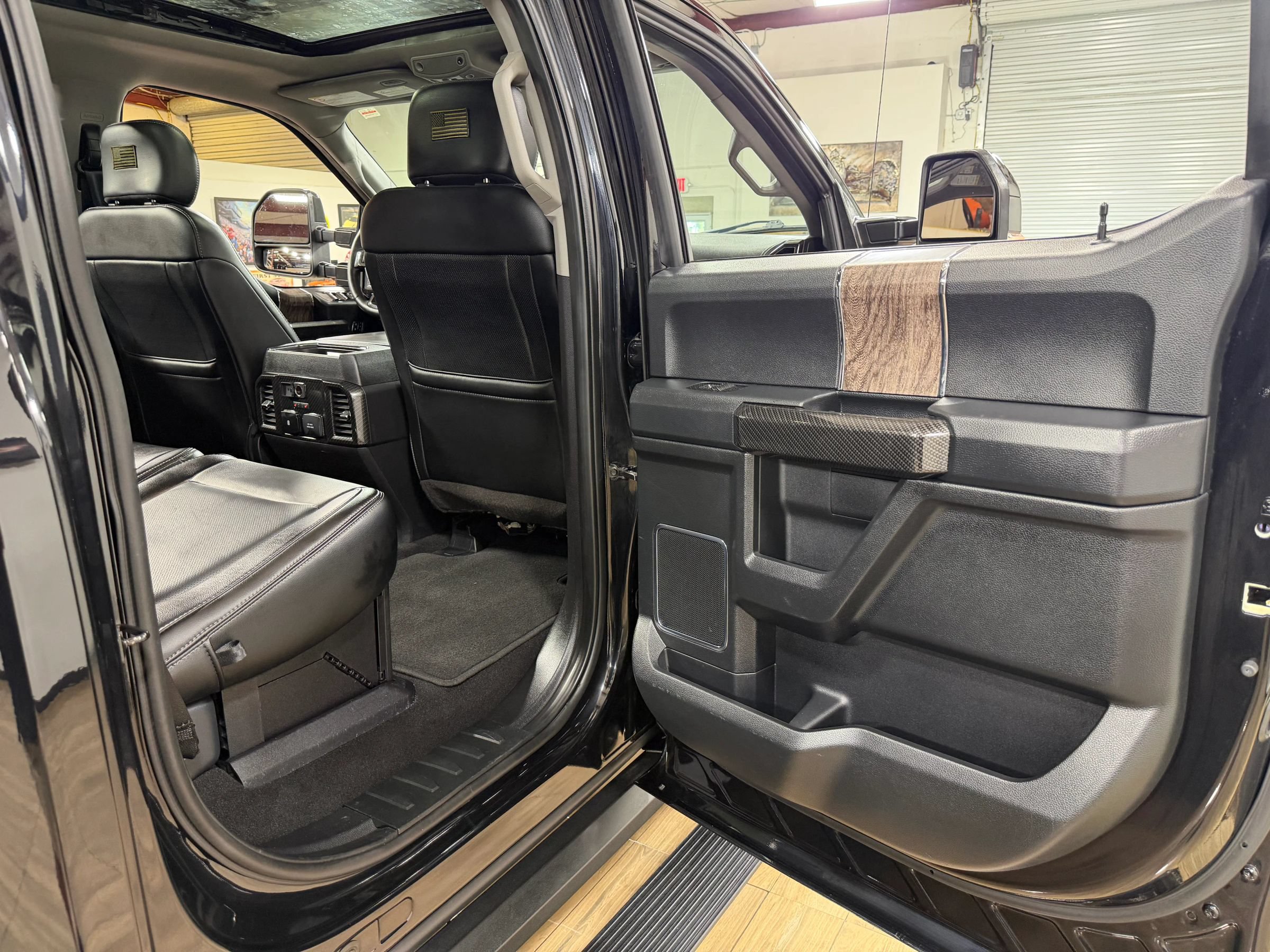 Used 2019 Ford F250 Lariat w/ Lariat Ultimate Package AWD/4WD image 20