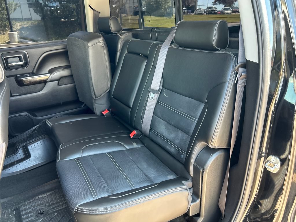Used 2016 GMC Sierra 2500 Denali w/ Duramax Plus Package AWD/4WD image 18
