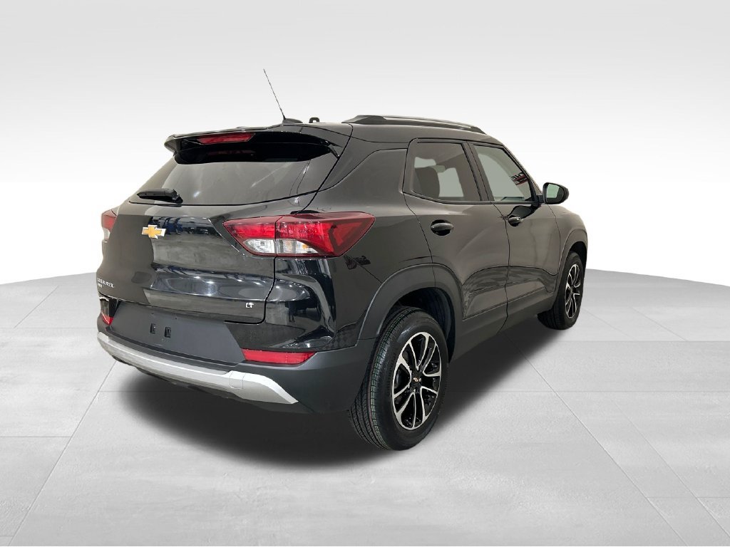 Used 2025 Chevrolet TrailBlazer LT AWD/4WD image 5