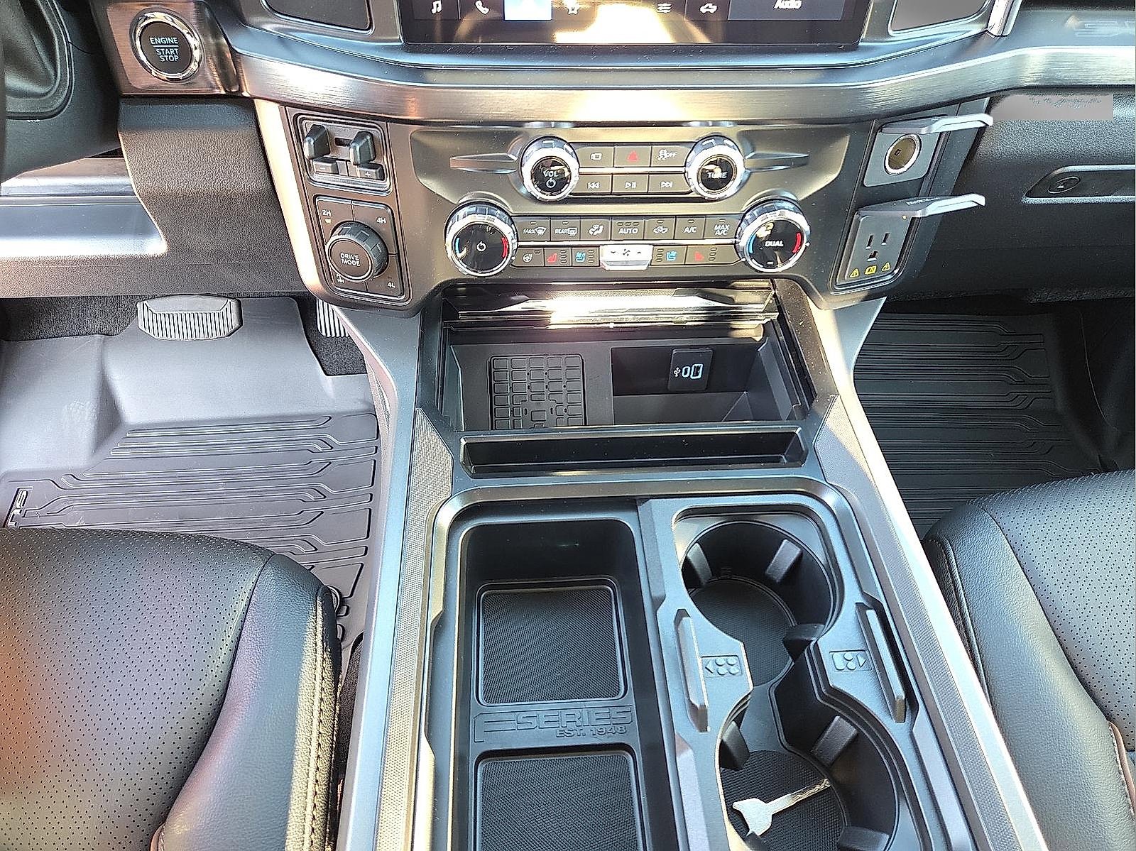 New 2026 Ford F250 Lariat image 25